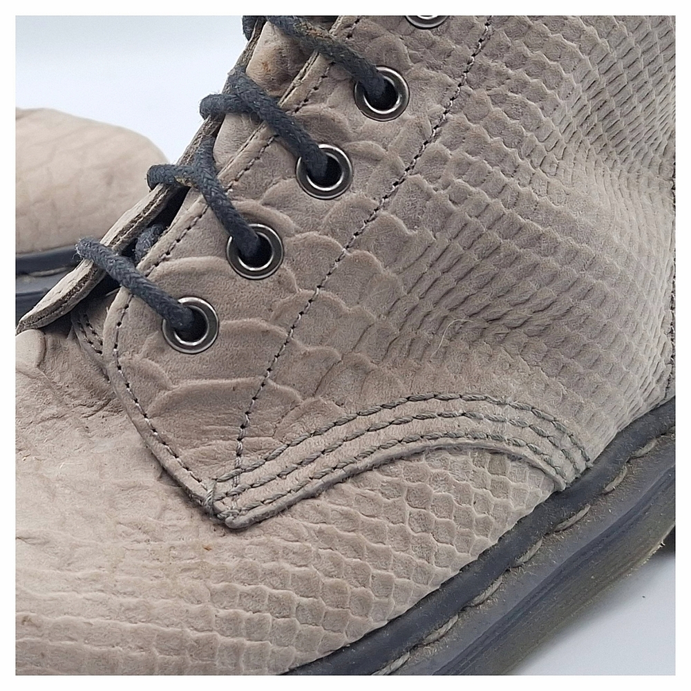 Dr Doc Martens 1460 Textured Snake-Embossed 8 Eye Combat Moto Boots - Picture 9 of 12